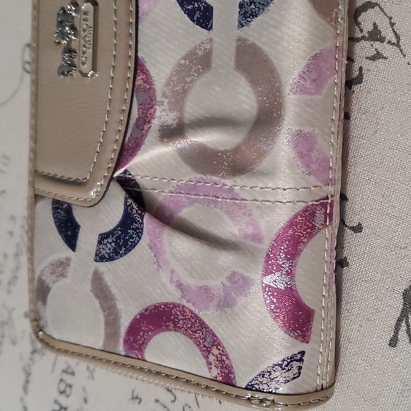 Coach Rare Iridescent Signature C's Accordion Wallet  (A-1) - Picture 7 of 7